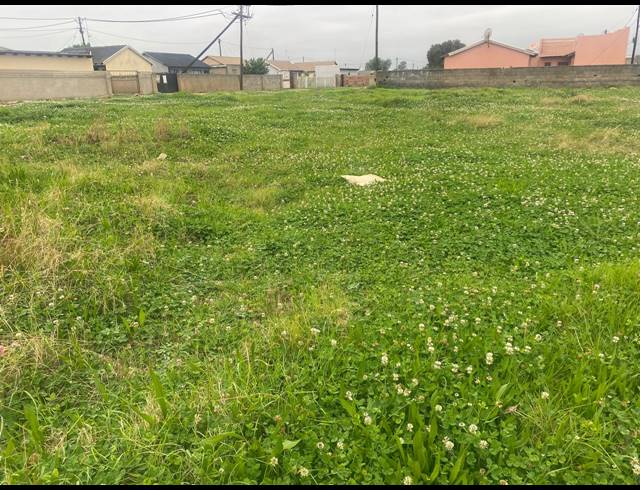 270M² VACANT LAND FOR SALE IN STRETFORD